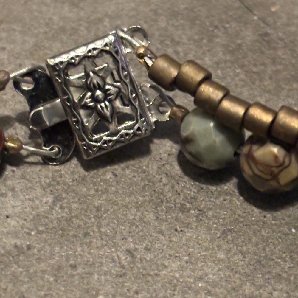 Artisan Green and Gold Beaded Necklace - Picture 5 of 8
